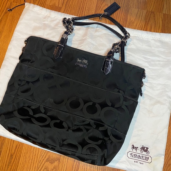 Coach Handbags - Coach purse